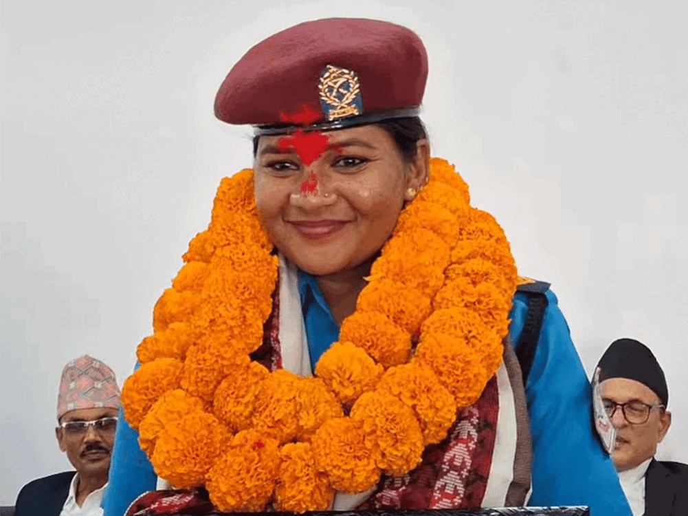 Police assistant constable who played a role in protecting the court during the demonstration honored