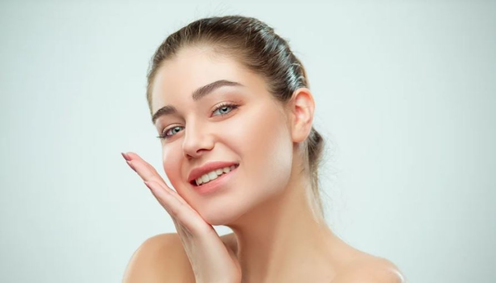 A mixture of Dhyukumari and rose water to prevent dry skin