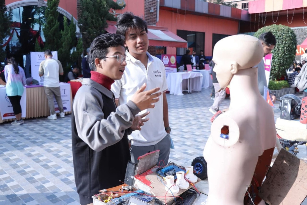 571 entrepreneurs submitted project proposals for startup loans
