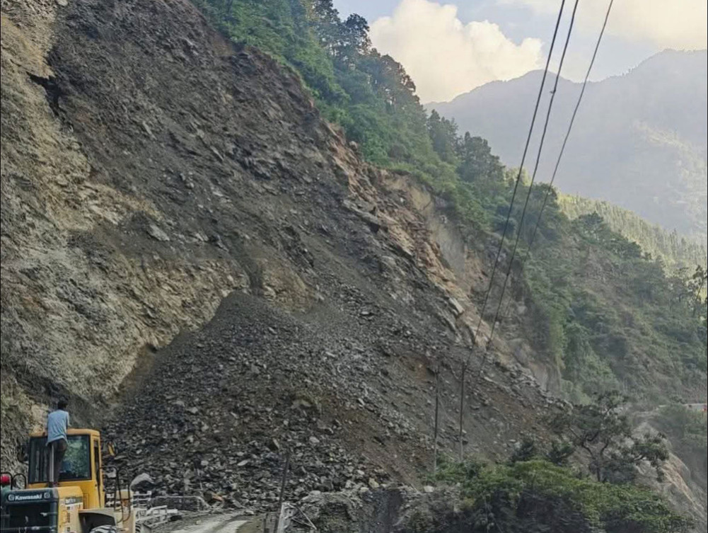 One-way traffic was blocked due to a landslide near Tuin River on the Muglin-Narayanadh road