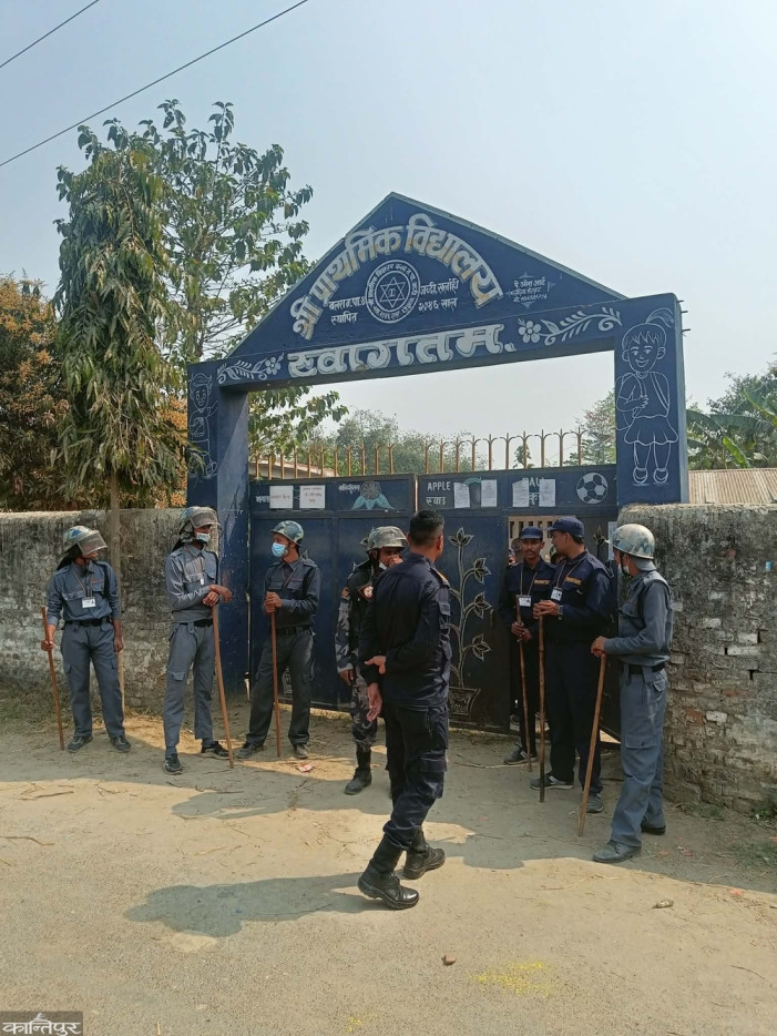 Sarlahi-4: Dispute at Jabdi polling station, voting postponed