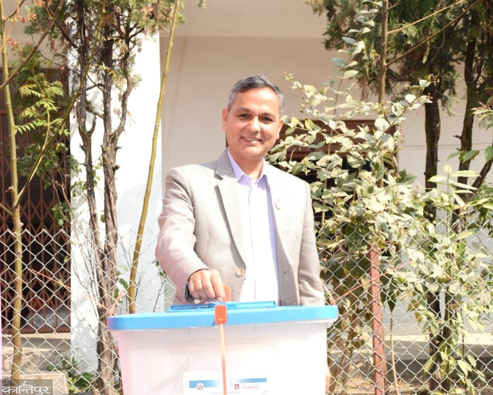 Home Minister Aryal casts his vote