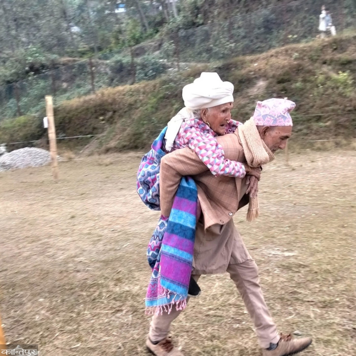 103-year-old votes in Tapleju