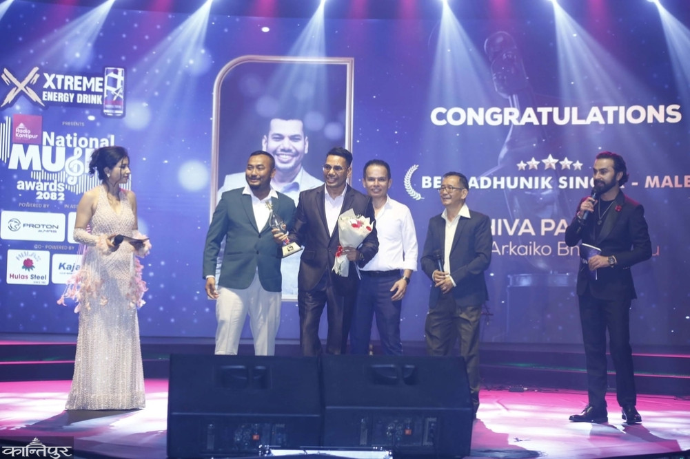 Shiv Pariyar named Best Modern Singer
