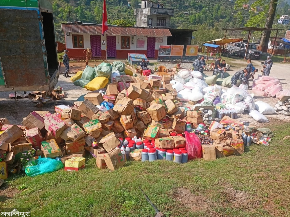 Van seized with illegal Chinese goods worth over Rs. 10 million