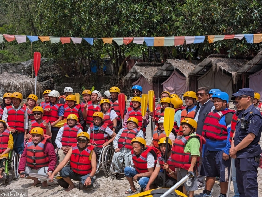 Group rafting in Sukute by people with disabilities