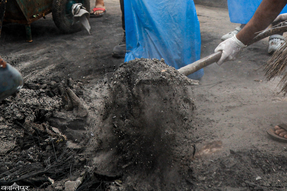 Bhadra 24 arson: What was the report when 3 kg samples were taken to India and tested?