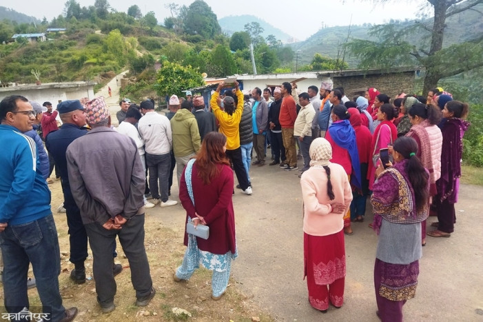 Dumping site controversy complicates waste management in Dadeldhura district headquarters, ward office locked down