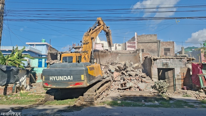 The Division Road Office has removed about 100 buildings from the main road area of Birgunj
