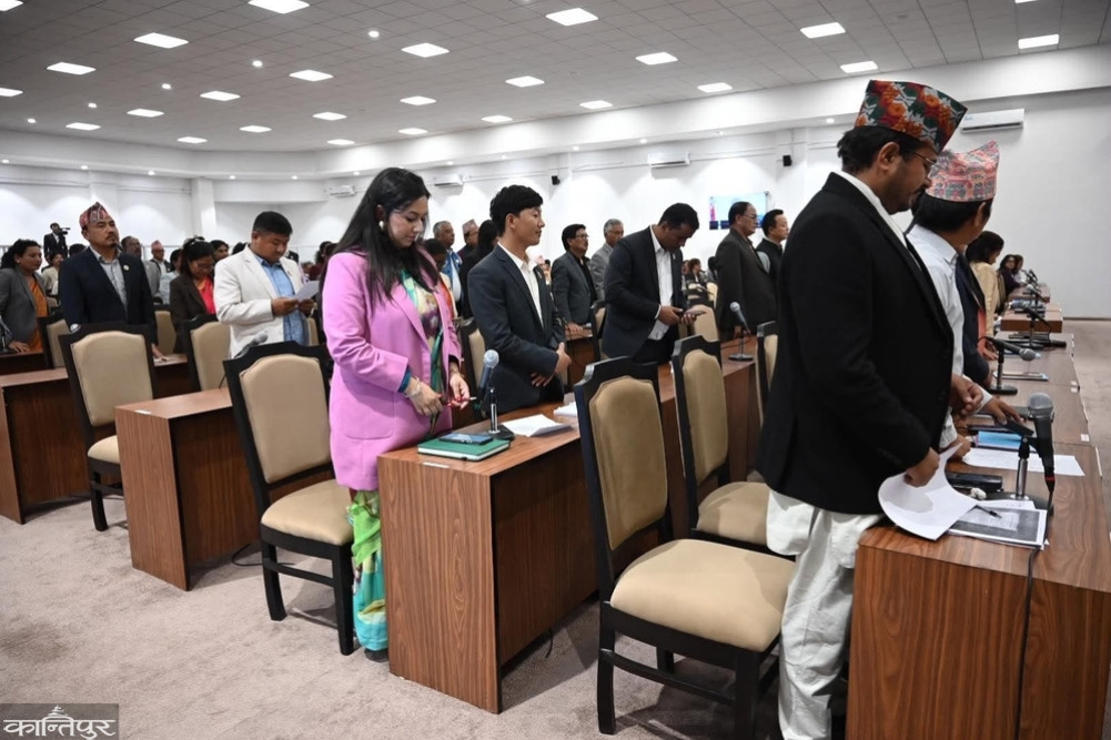 House of Representatives meeting adjourned with notice