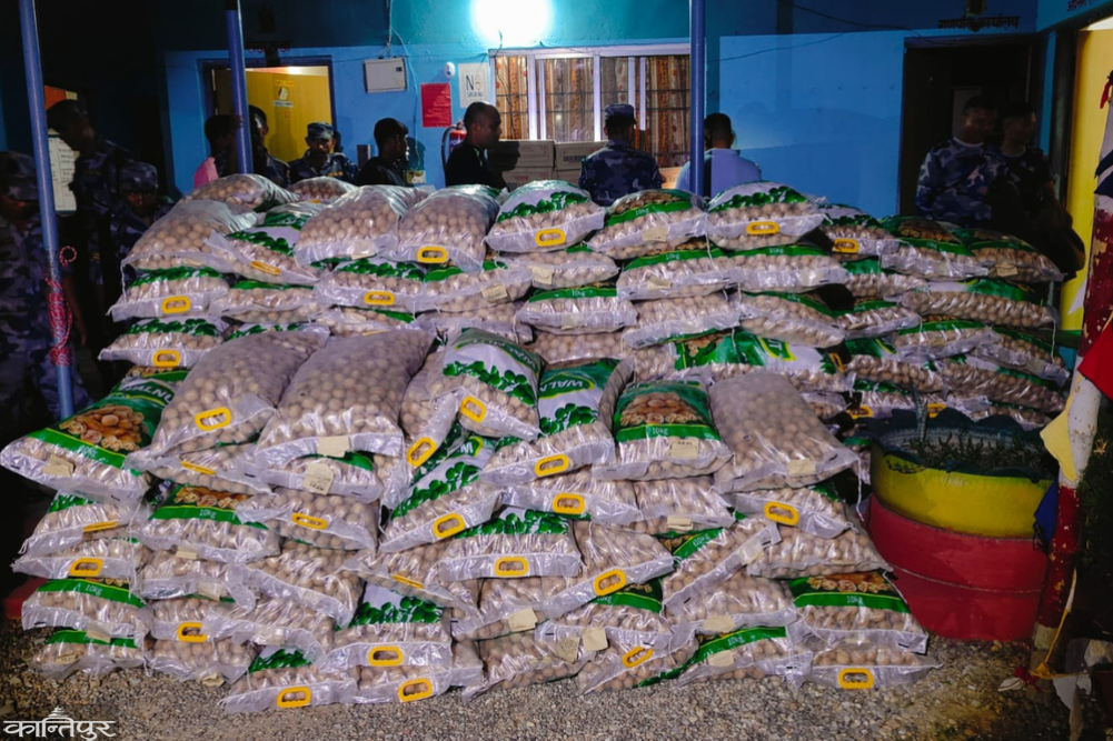 Truck with goods worth Rs 4 million seized from border area in Siraha