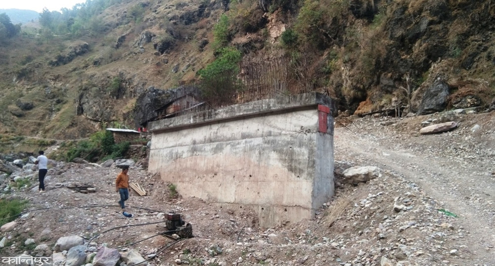 District Assembly's attention drawn to complete dozens of pending projects