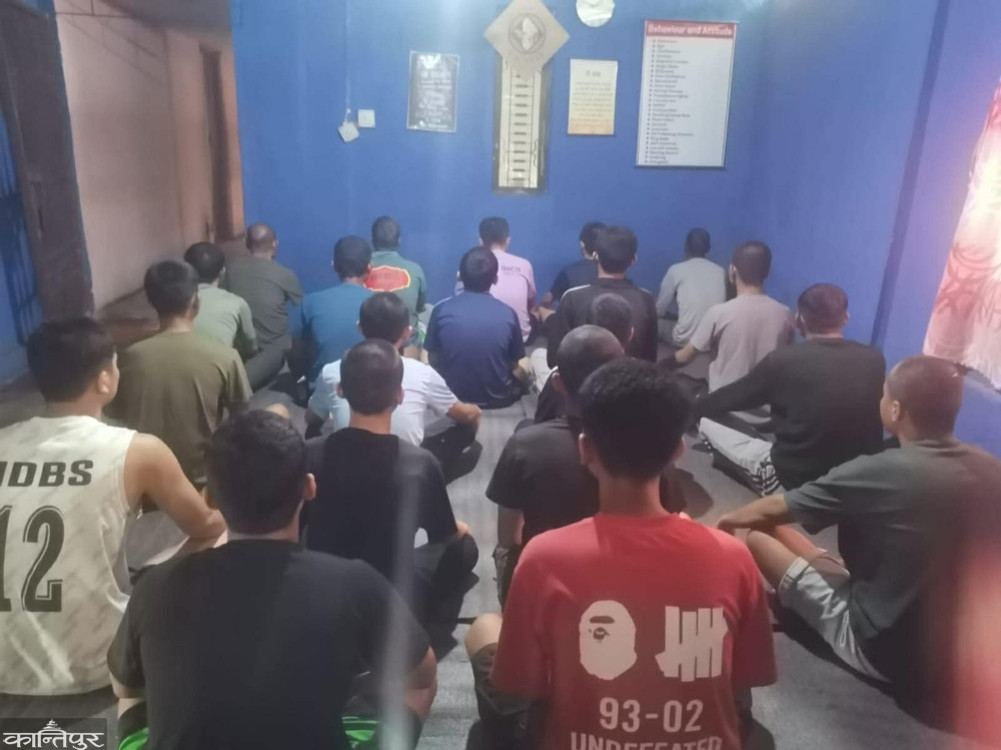 Why is the rescue and rehabilitation of street children failing?
