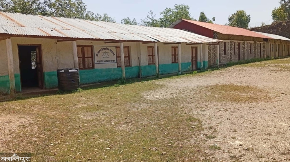 School without students within 15 years of establishment, municipality preparing for merger