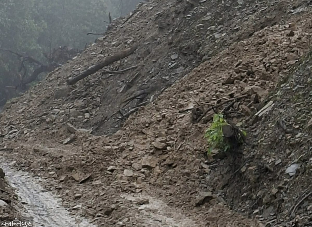 Landslide in Bimire Bhanjyang blocks Mid-Hill Highway