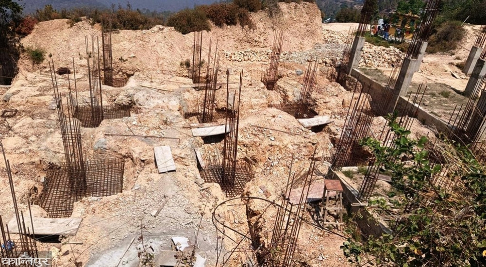 Construction of hospital building abandoned for two years resumes after warning of contract cancellation