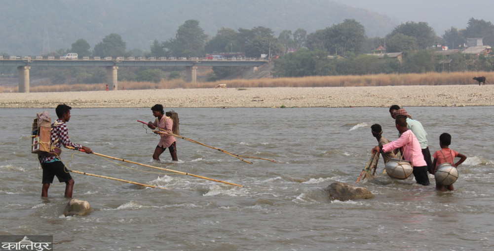 Illegal fishing on the rise in Rautahat's Bagmati River