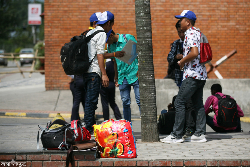 Gulf War puts 40 percent of Nepal's remittances at risk