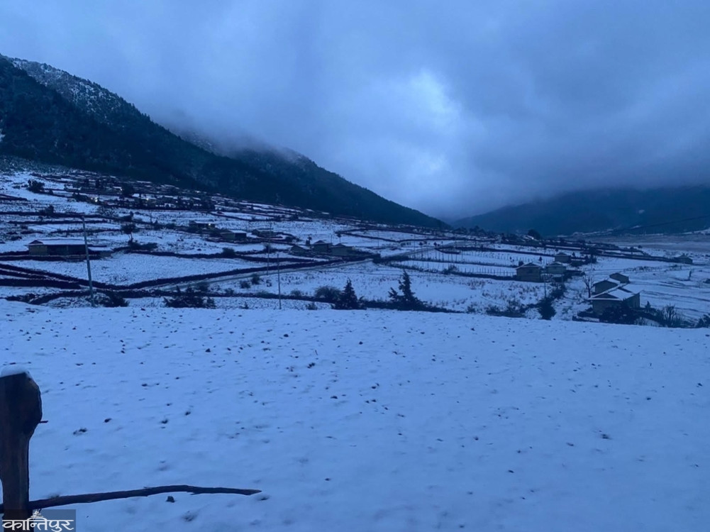 Snowfall blocks Dhorpatan-Setamme, Mid-Hill Highway