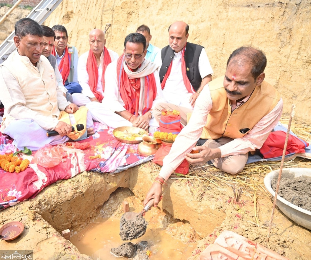 Foundation stone laid for school and library building in Pokhariya