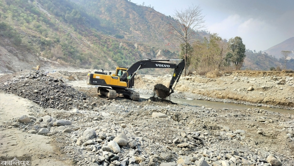 Traffic disrupted as diversions are washed away at various places on BP Highway