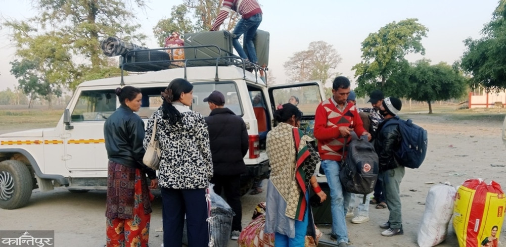 Nepali workers rushing back from India due to fuel shortage
