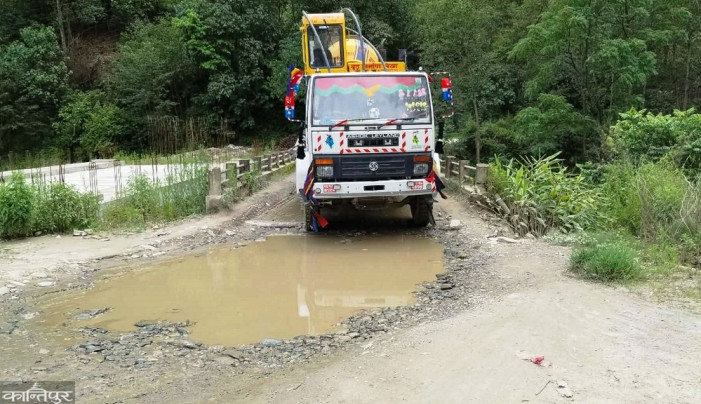 Potholes make travel on the Mid-Hill Highway risky