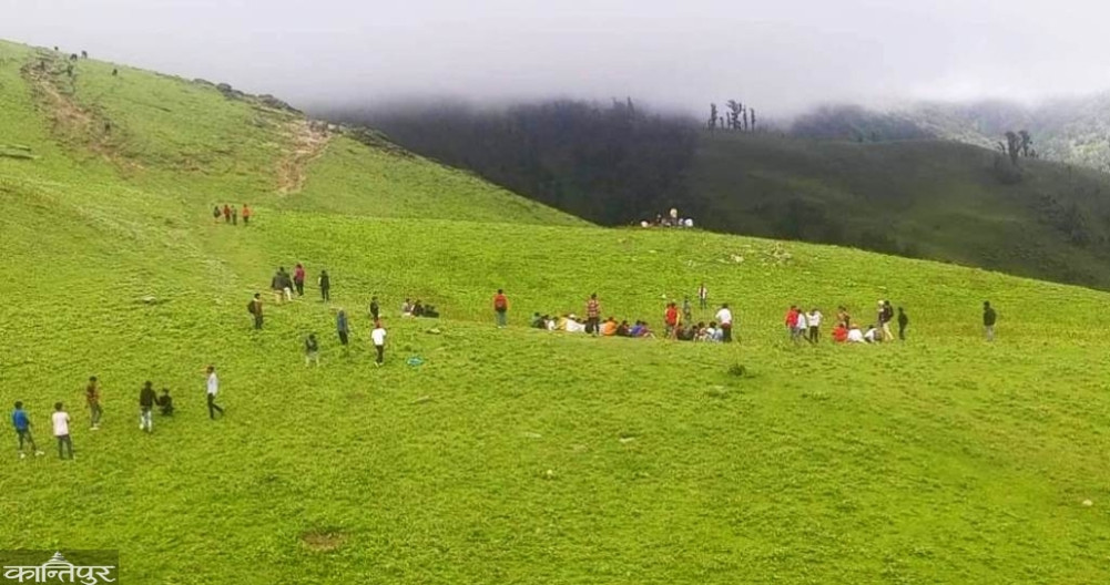 Jumla's tradition of picking groundnuts, reflecting Sinja culture
