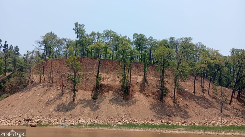 Residents of Khalla-Musetti worry about the road every rainy season