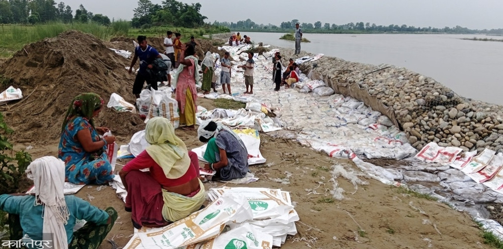 Normal rains cause damage to embankment worth Rs 50 million, residents of Kutiakbar in panic again