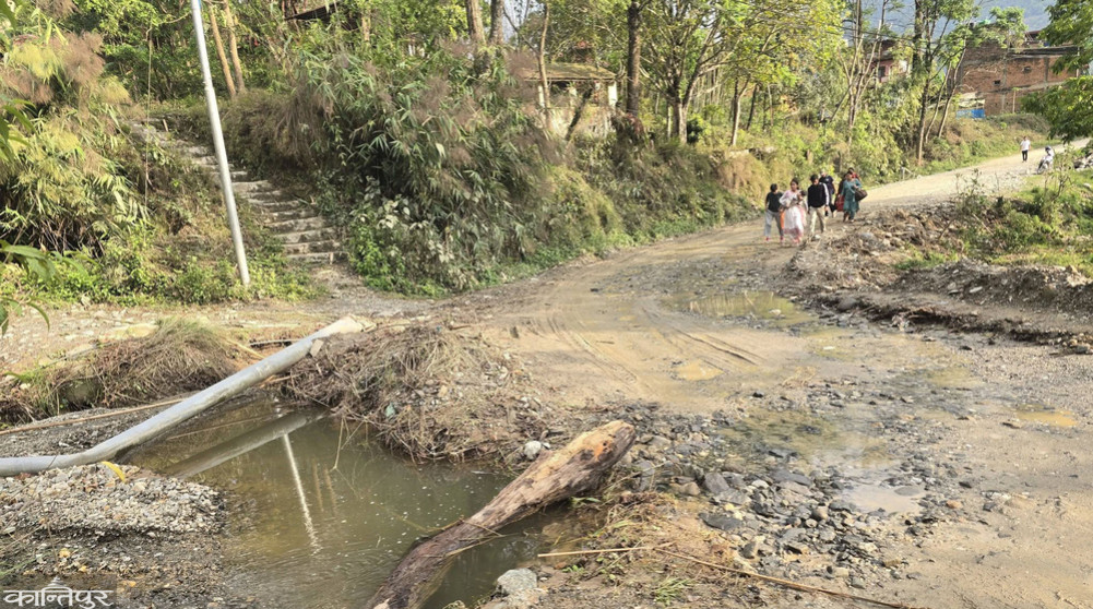 Contract for Paundidhik-Sundarbazar-Kirinche section of Mid-Hill Highway terminated