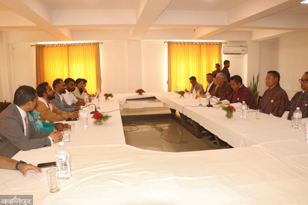 Tourism Minister and Bhutanese Home Minister discuss operation of Paro-Bhairahawa air service