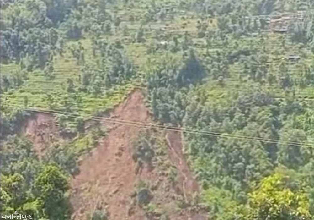 Landslide displaces four families, entire village at risk