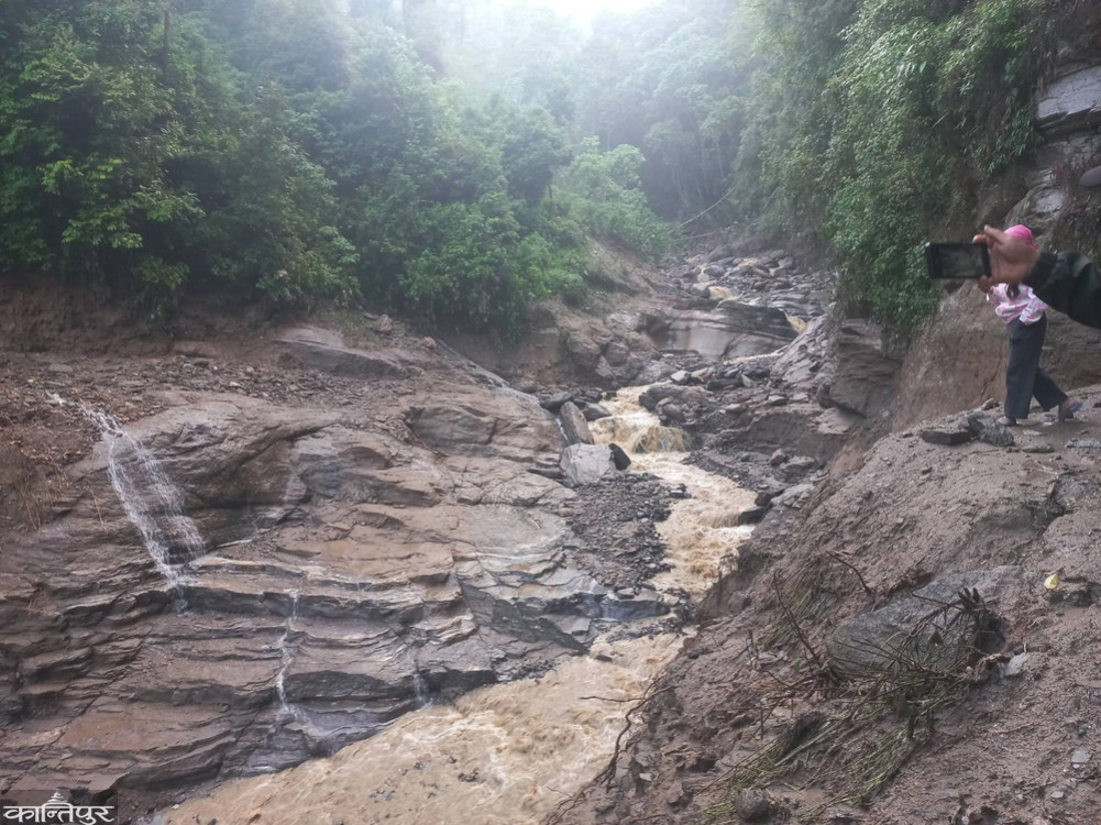 Mid-hill highway blocked as Lapsekhola floods wash away road