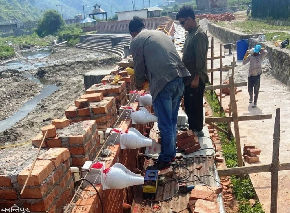 A fountain with 108 conch shells is being constructed at Thaha's Moksha Dham.