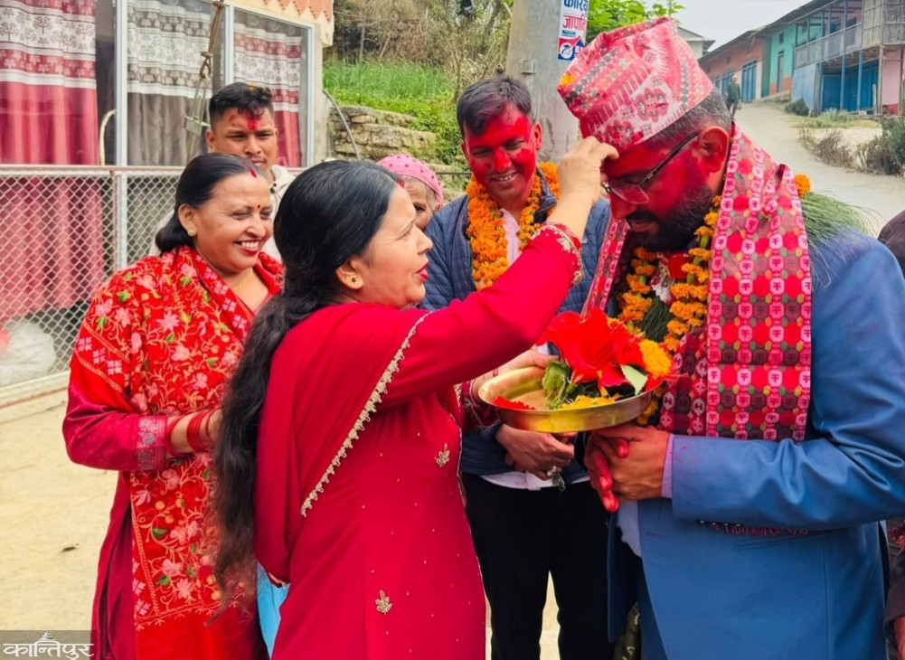 Locals' advice to MP Bhusal who reached the village - 'Don't forget your election promises'