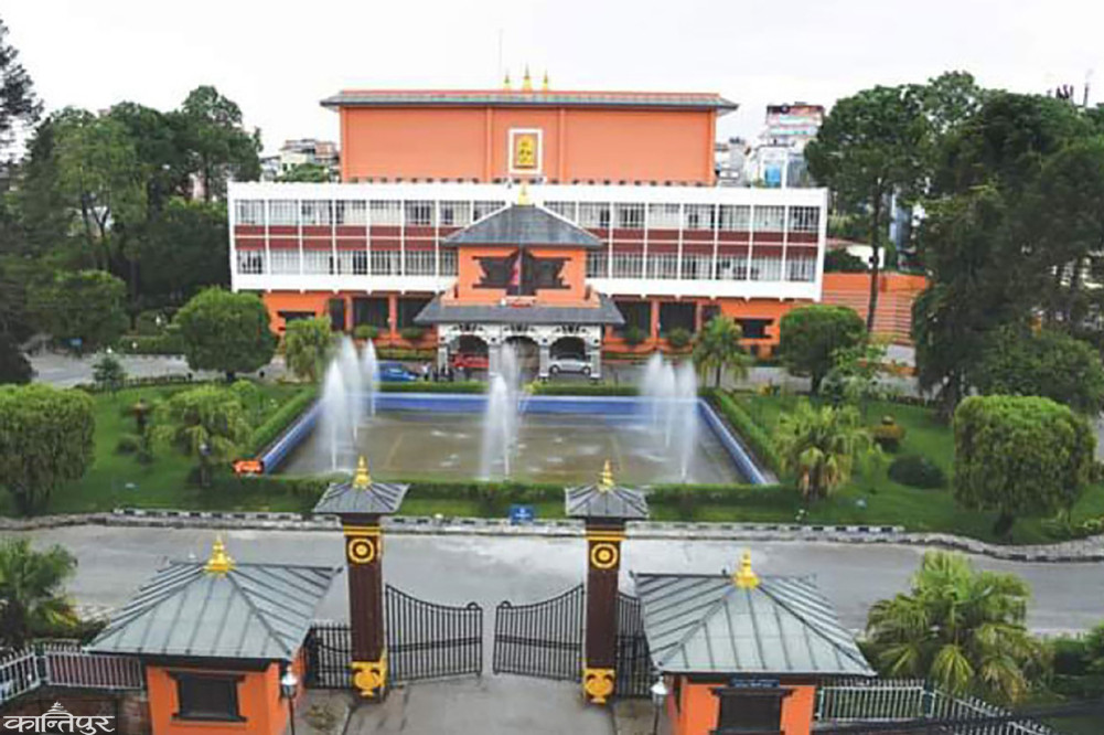 Life members of the Academy will not receive double allowances
