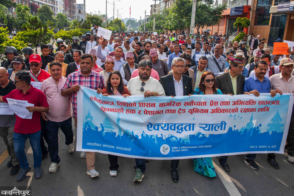 'Papad' again in agitation after two decades