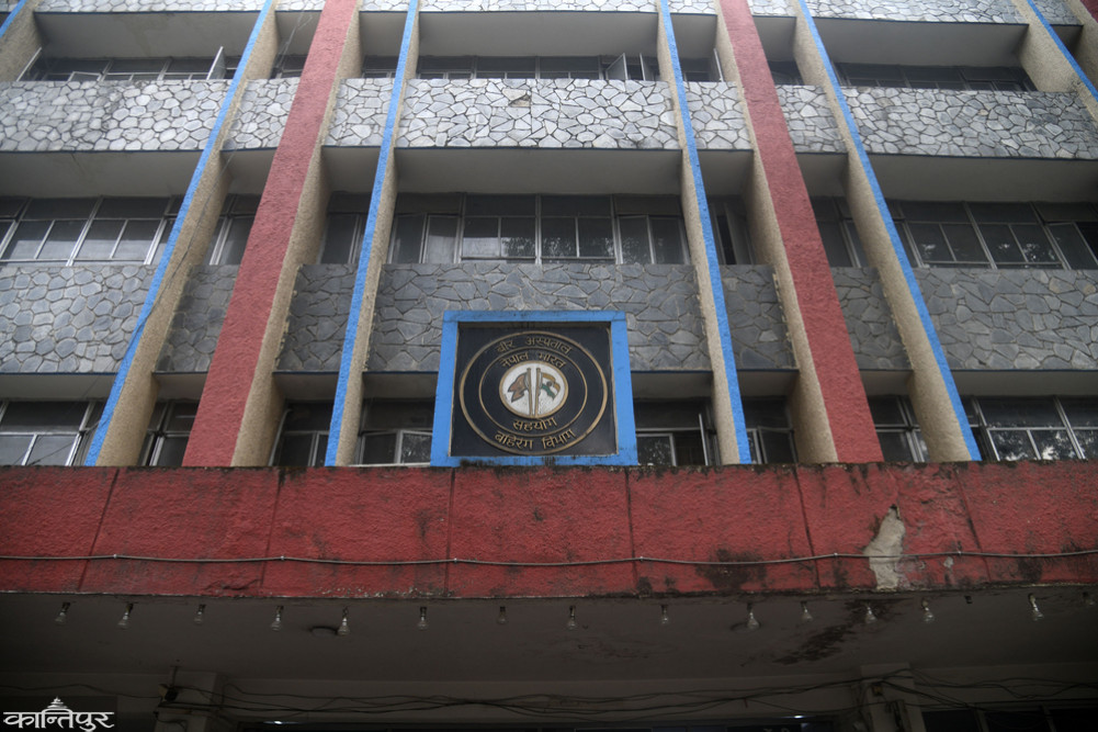 The condition of the youth who set himself on fire in front of the Department of Passports is critical
