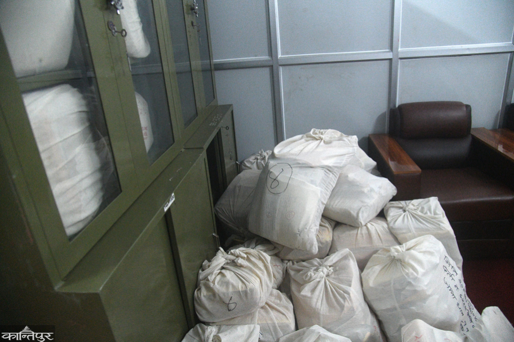 10,000 people submit details to the Property Investigation Commission, 3,000 files complaints