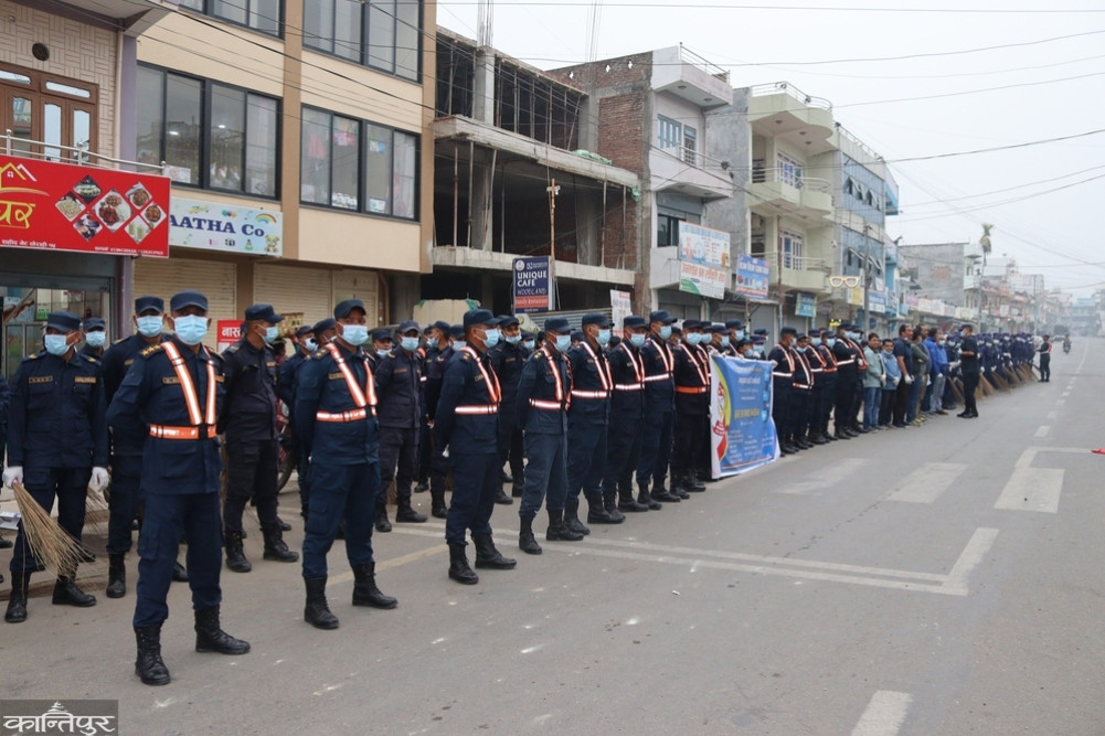 Police-led massive cleanup in Ghorahi