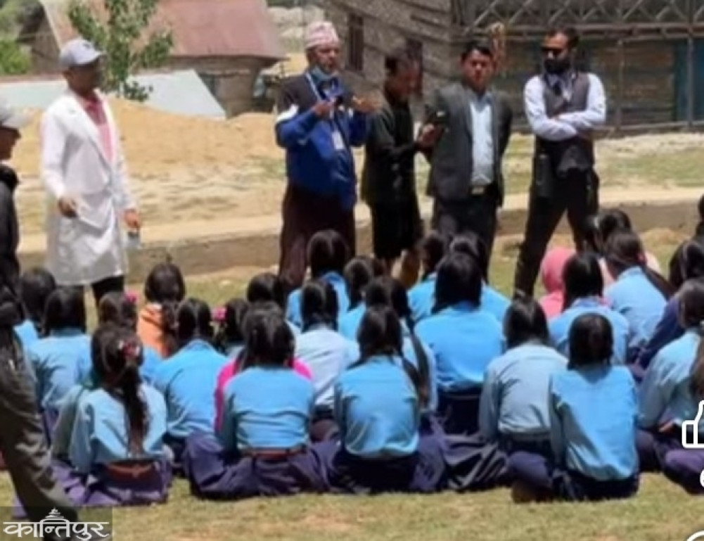 After students started falling ill, they went to the school to check, but no improvement was seen.