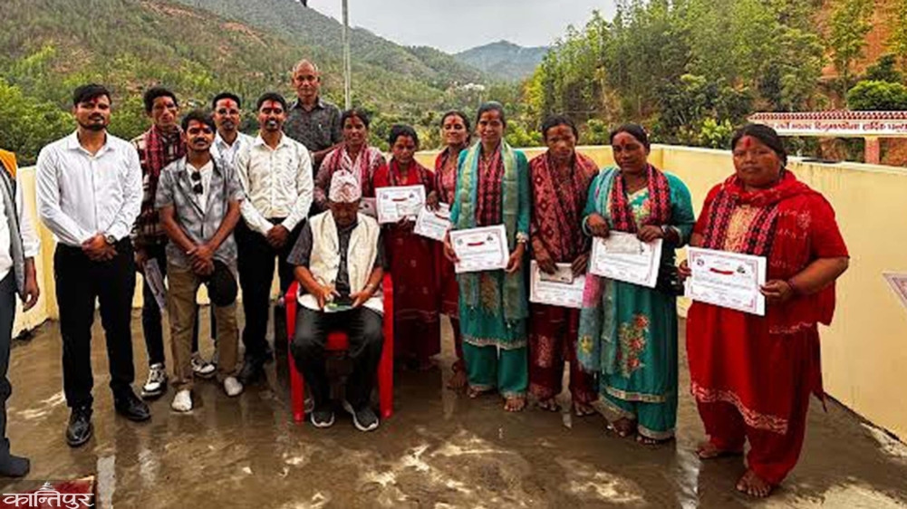 11 workers from Kumakh, Salyan honored