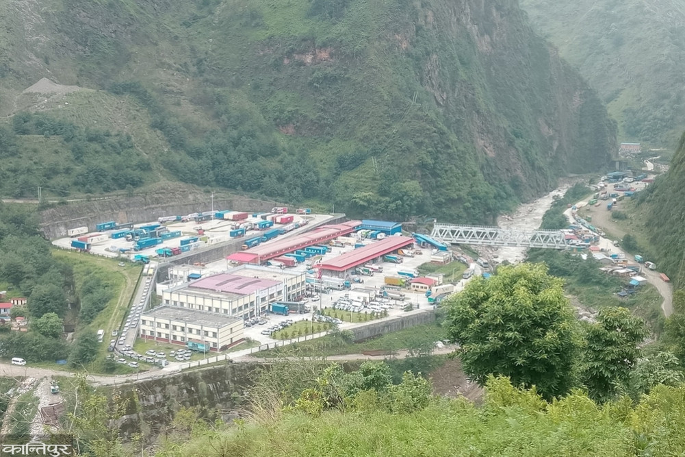 Tatopani border crossing still not opened, containers carrying goods worth crores stranded on the road