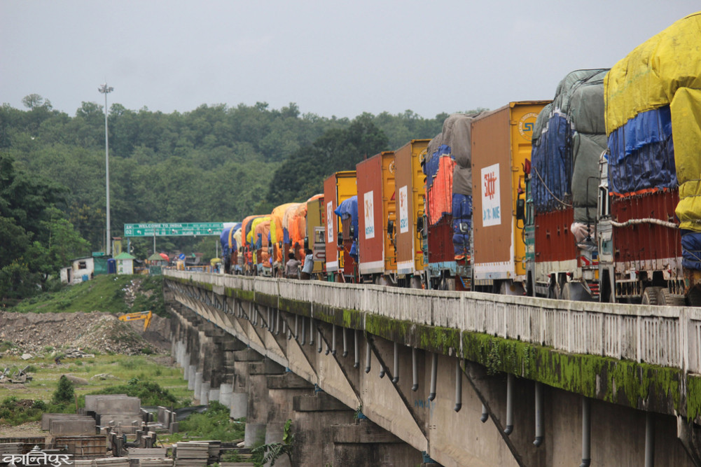 India again blocks tea exports, intends to prevent traders from buying