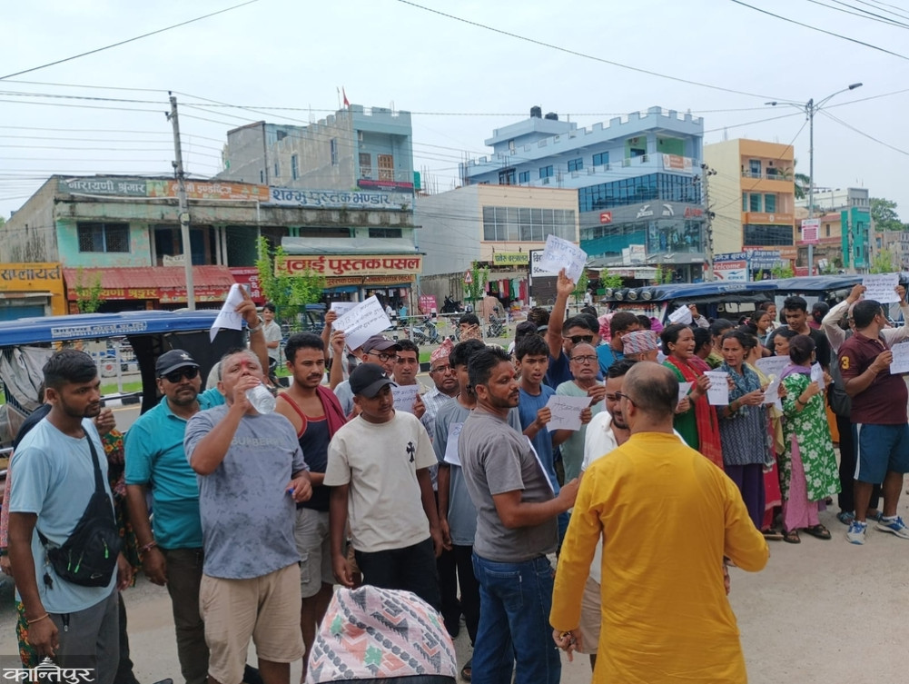 Why was there opposition to Dr. KC's hunger strike in Sudurpaschim?