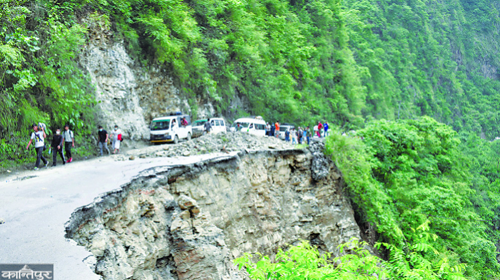 Confusion over Narayangadh-Hetauda and Muglin-Ambukhaireni road upgrade due to lack of timely DPR approval