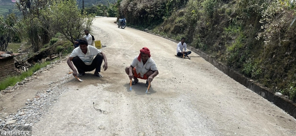 Municipality builds 4 km of road after federal budget fails to arrive