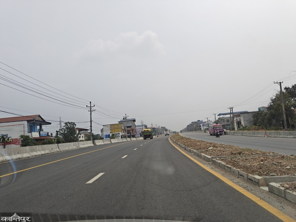 At what speed will vehicles be allowed to drive on the Narayangadh-Butwal road?