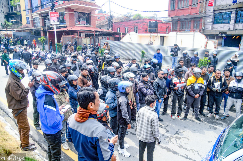 Drivers protest against ride-sharing companies, saying 'petrol is expensive, fares are cheap'